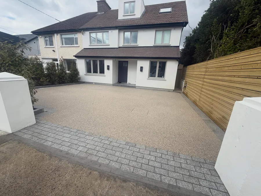 Topaz Blend resin with a cobble entrance.